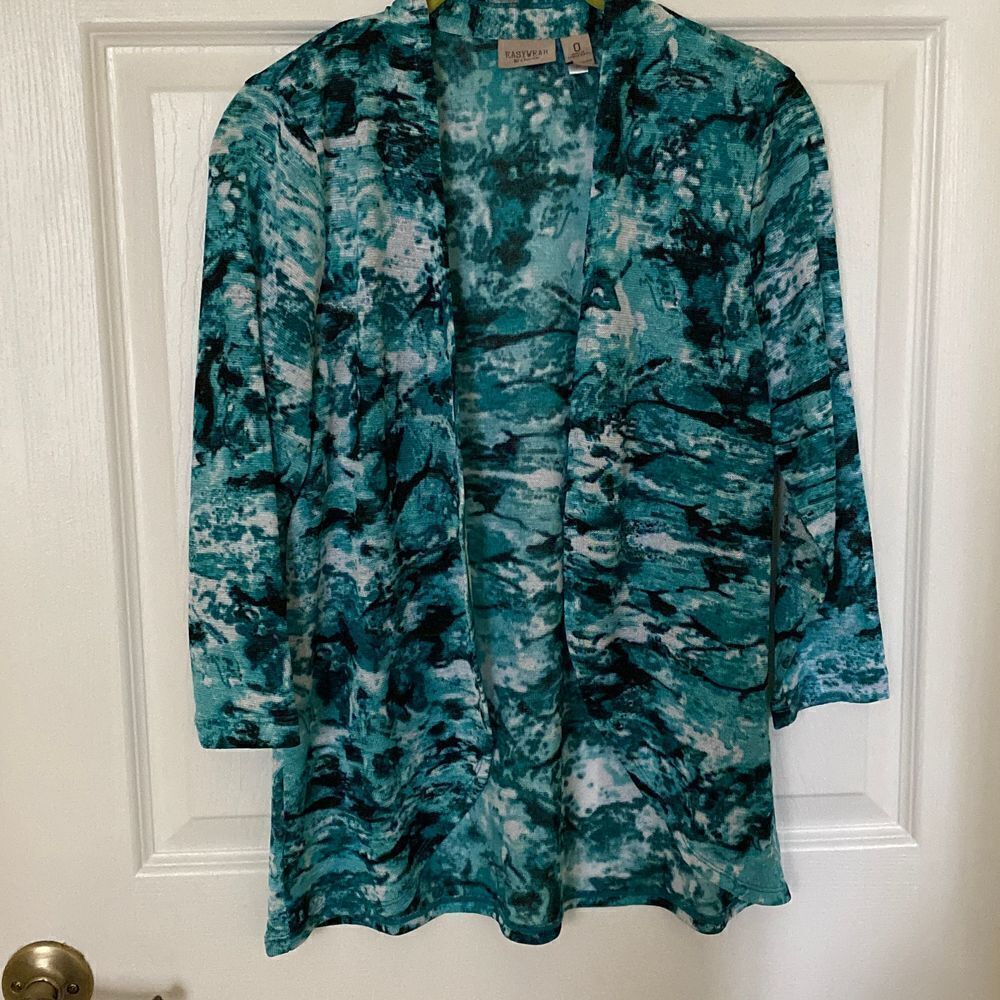 Chico’s Easy Wear Cardigan Sweater, Teal Print, Size 0.